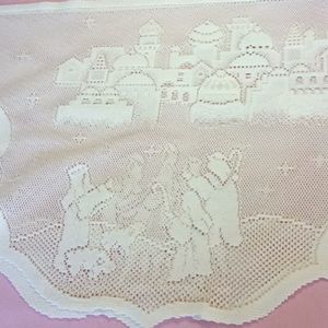 FINAL SALE PRICE Vintage Nativity Cream Mantel Scarf